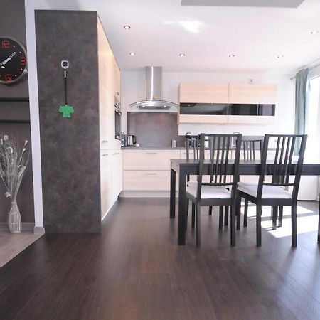 Le Grand Large - Apartment Parking & Balcony By The Lake Modern Bright Annecy Exterior photo